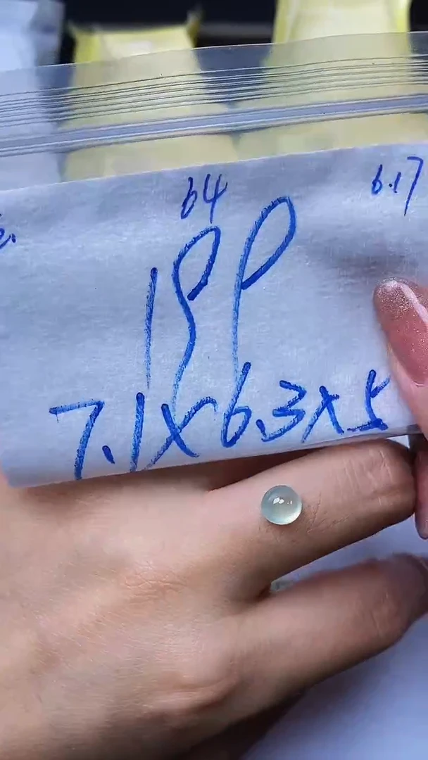 定制翡翠未镶嵌缅甸天然翡翠A货64