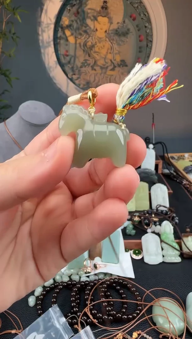 颈饰未镶嵌和田玉和田玉