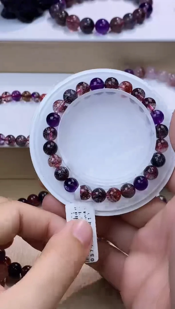 【闪购商品】水晶手链未镶嵌黑加仑超七7m+