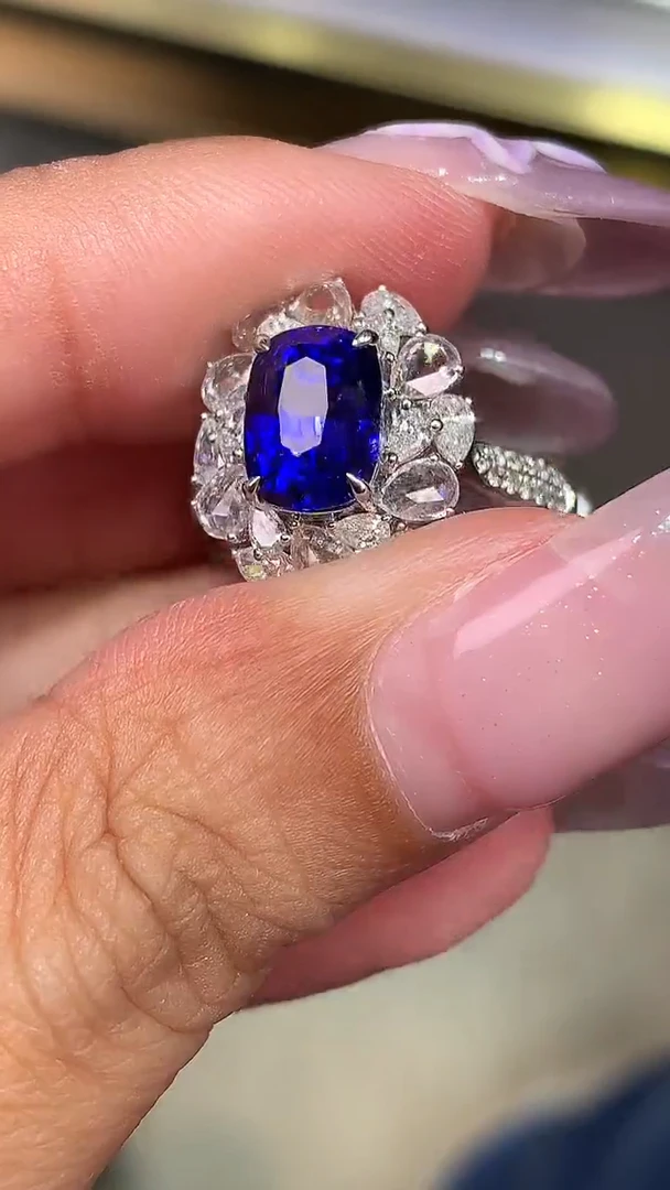 戒指蓝宝石18K金镶嵌3.12CT