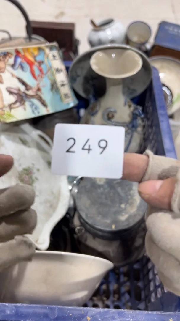 陶瓷半**雨工艺品0916249