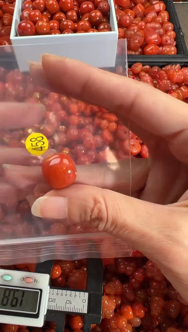 【闪购商品】南红玛瑙颈饰未镶嵌1