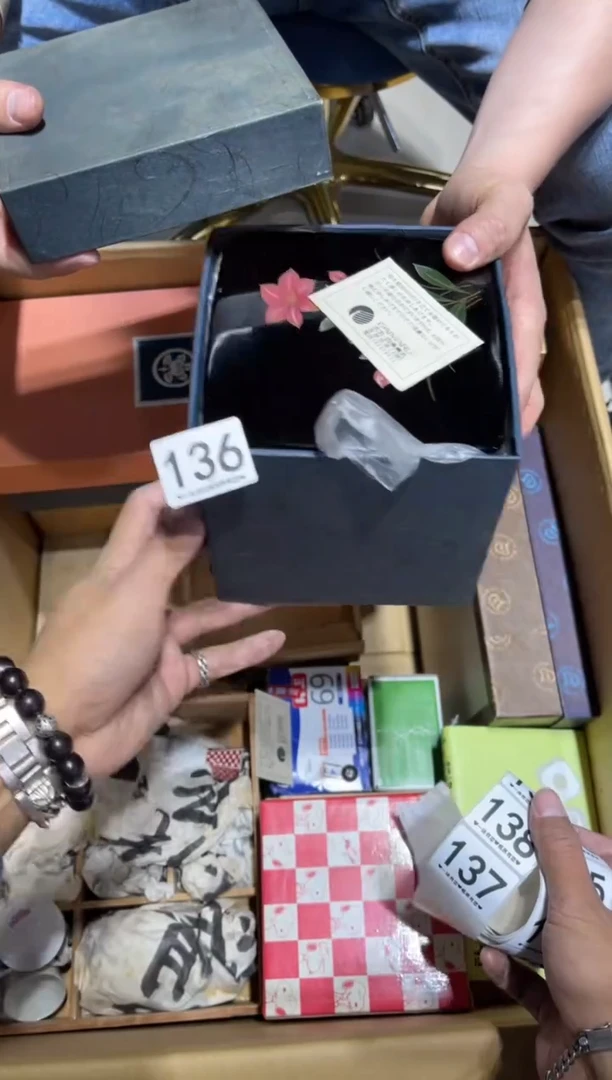 瓷片小**车136,,,,,,