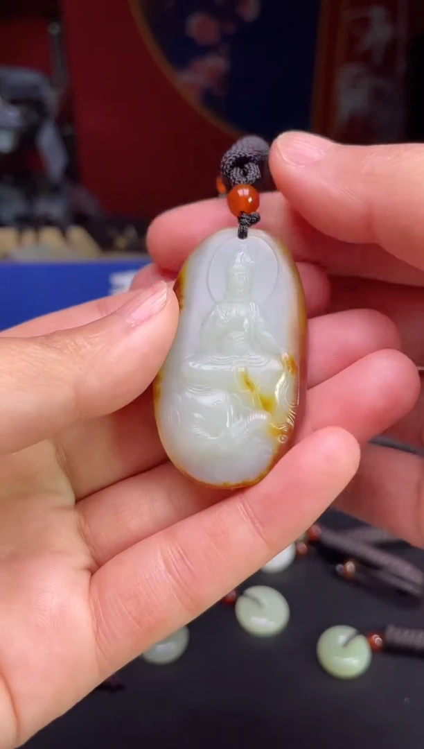 颈饰未镶嵌和田玉1