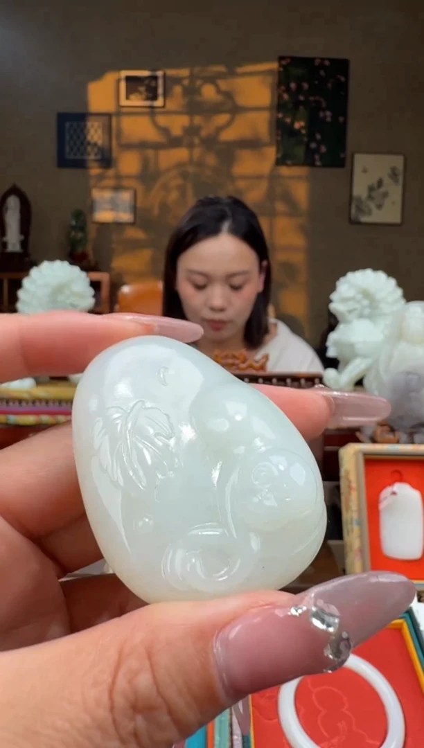 和田玉未镶嵌吊坠(不含链)和田玉吊坠