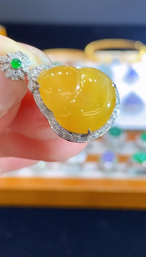 翡翠18K金镶嵌吊坠(不含链)BYY