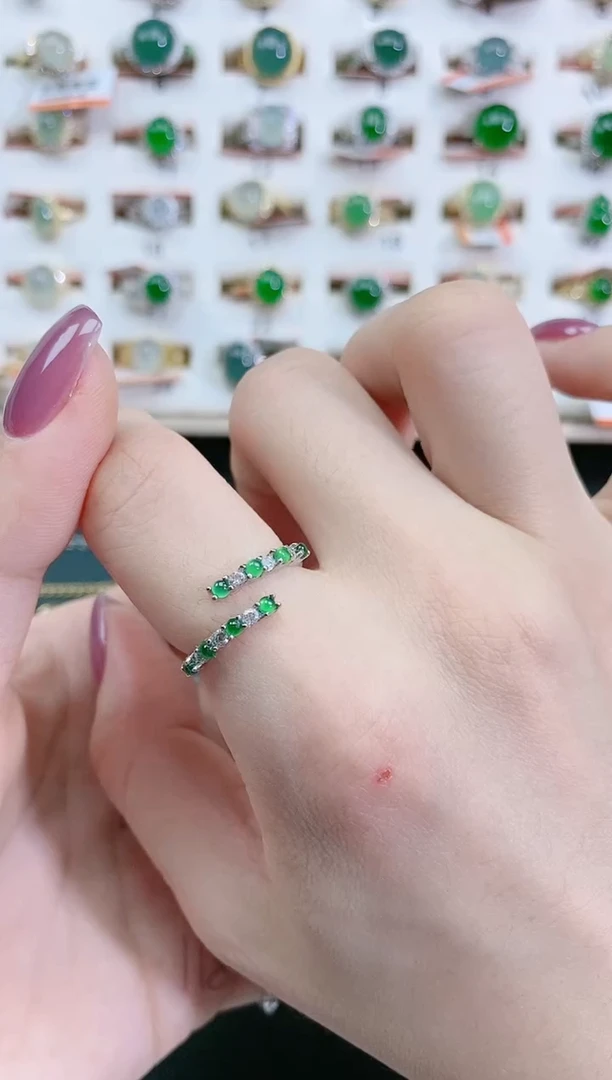 翡翠戒指银S925镶嵌天然翡翠