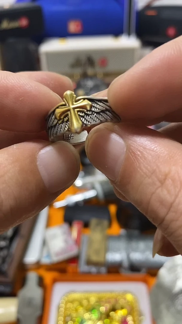 瓷片闪购商品 如图所示