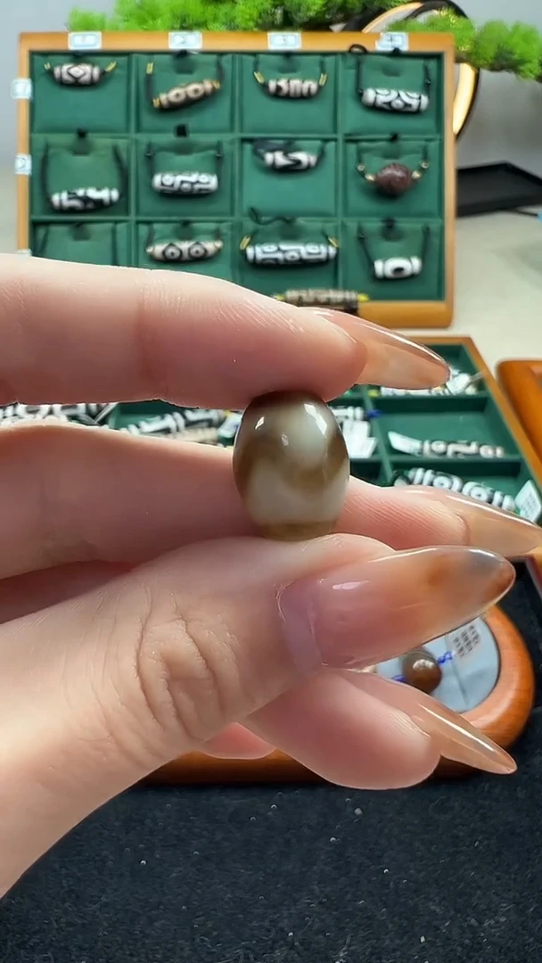 玛瑙/玉髓（覆膜）颈饰未镶嵌15（微瑕随机发货）