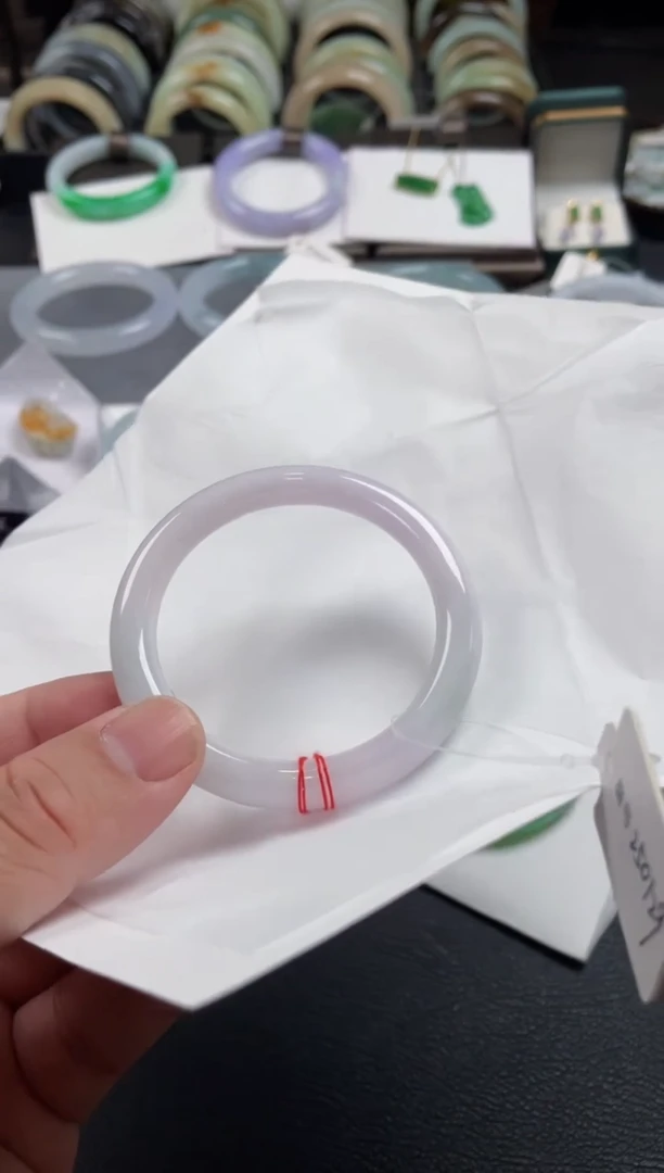 【闪购商品】翡翠手镯未镶嵌52圆条