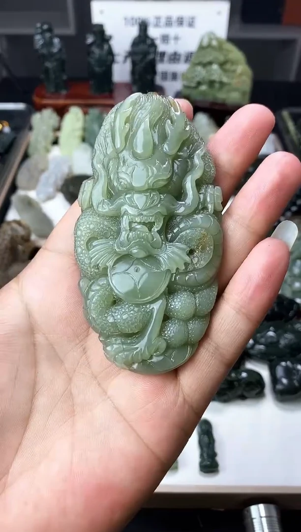 颈饰未镶嵌和田玉1