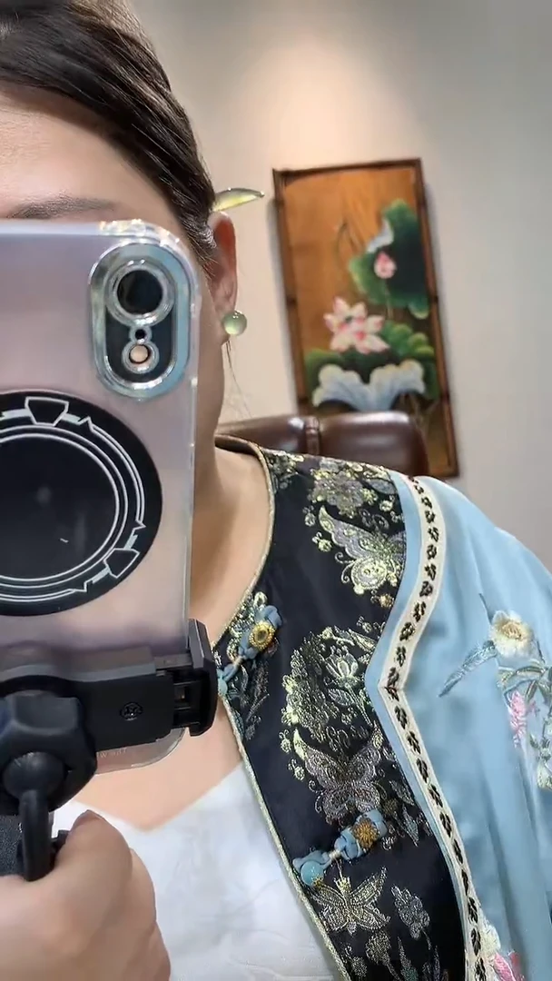 未镶嵌蛇纹石玉耳钉耳钉