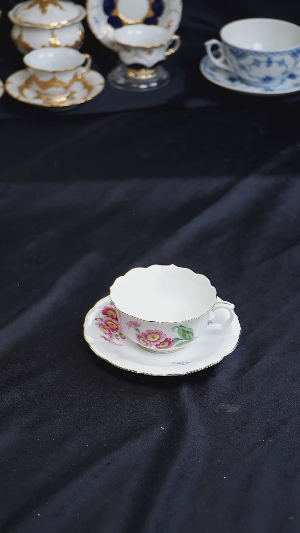 骨瓷婷婷中古器物如图所示84