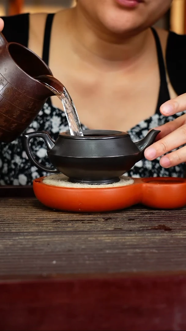 宜兴原矿紫砂壶茶壶宜兴原矿紫砂壶茶壶200C