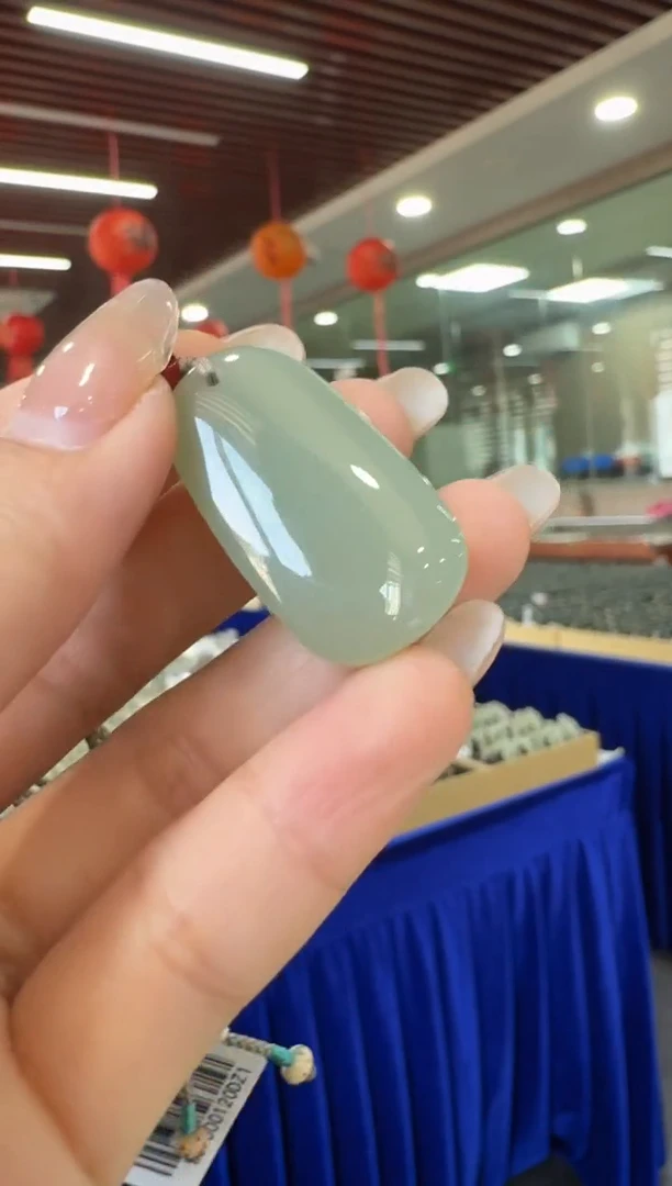 颈饰未镶嵌和田玉且末料 无事牌吊坠/配绳