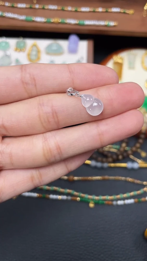 【闪购商品】翡翠吊坠(不含链)18K金镶嵌一个  JK410