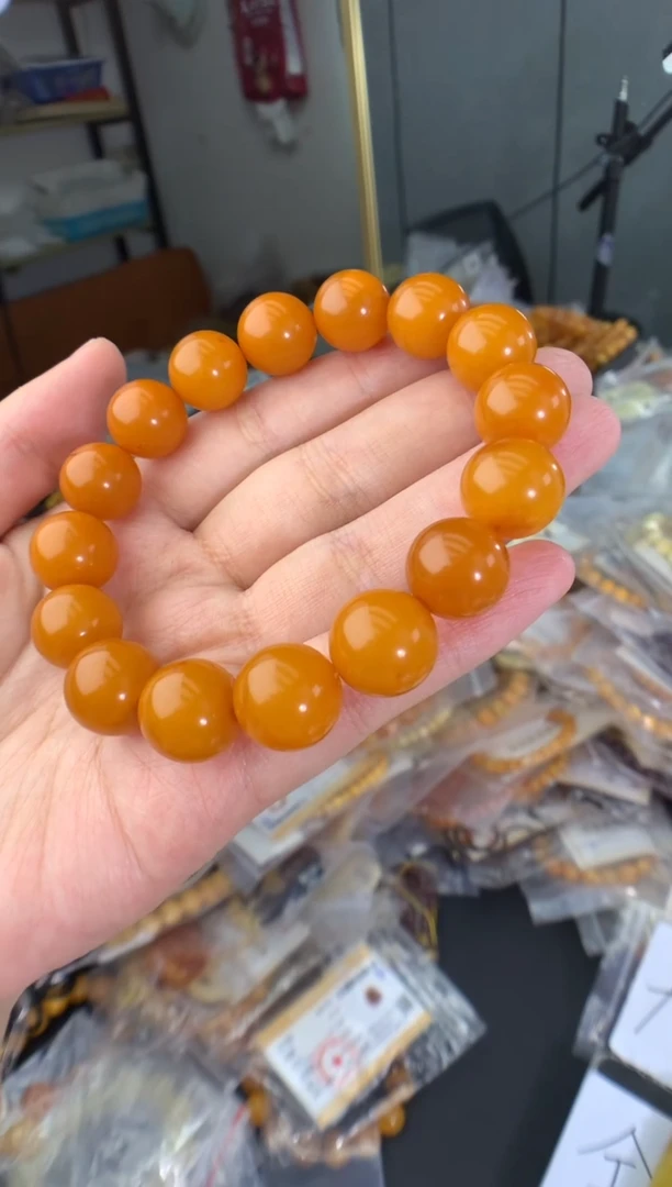 蜜蜡未镶嵌珠宝奇石1