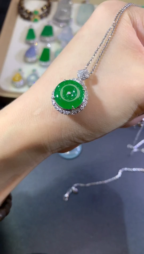吊坠(不含链)18K金镶嵌翡翠107-扣子（不含链扣