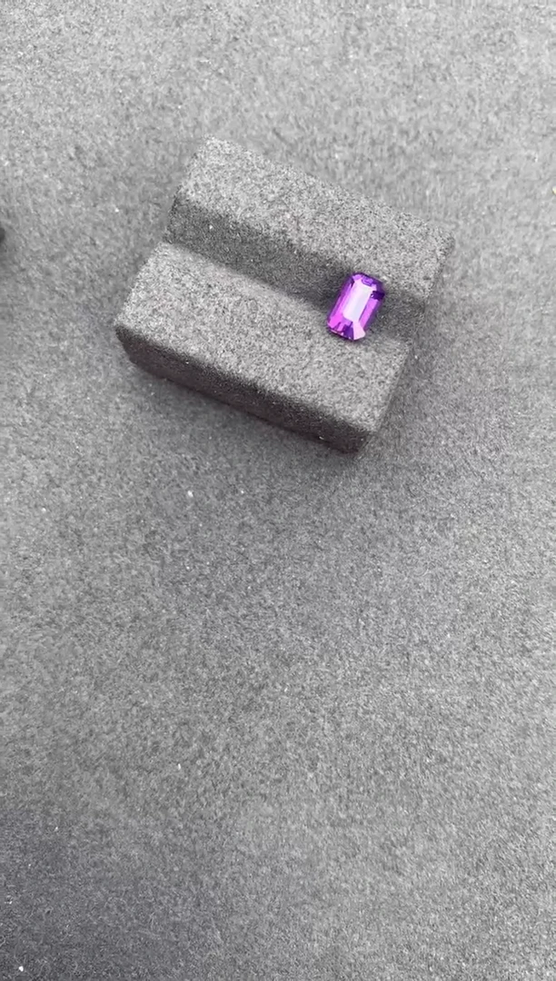 【闪购商品】彩色蓝宝石裸石未镶嵌1ct紫蓝宝