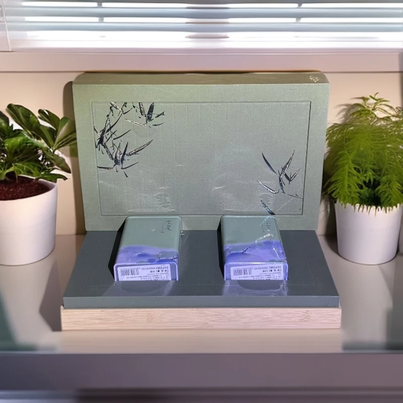 碧螺春茶叶 高山新茶 绿茶茶叶 送礼长辈礼盒仅供展示ly14