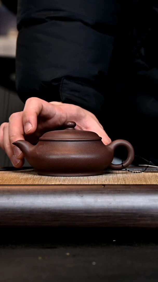 【闪购商品】紫砂茶壶AH6974 明炉 底槽清