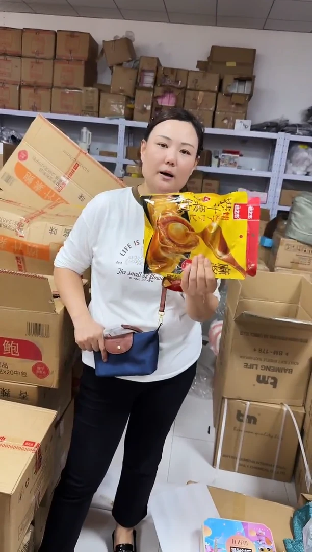 牦牛剖层皮革琪老板女包6号店超好看发图片款发4 味道各发2