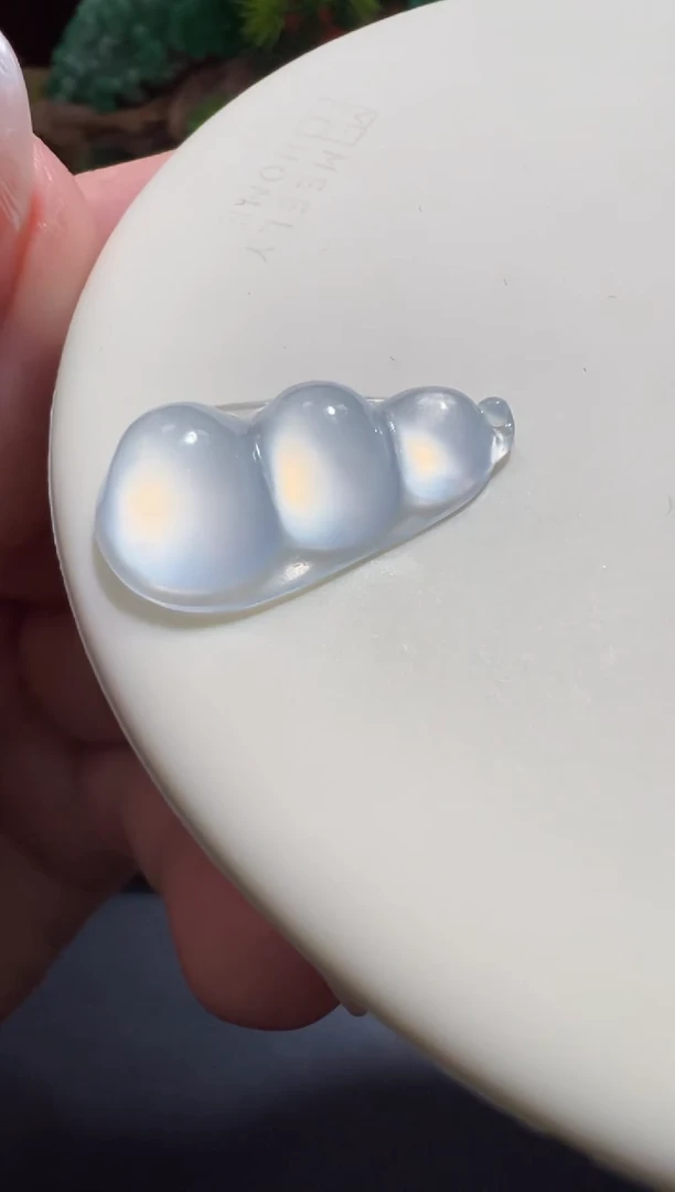 未镶嵌定制翡翠21.5*12.8*5..7福豆