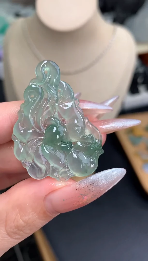 未镶嵌定制翡翠九尾狐