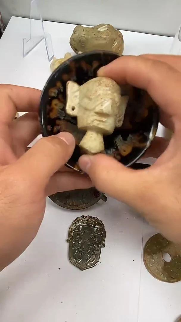 瓷片瓷器kjnknknkl