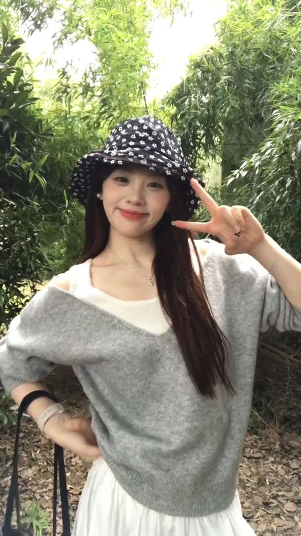 高级感假两件拼接上衣套头针织衫显瘦长袖百搭别致休闲简约韩版女