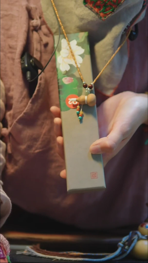 【路师傅原创手作顶料老山檀葫芦】Q2