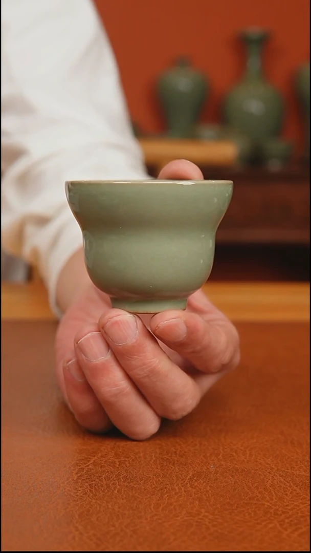 越窑秘色瓷小葫芦杯全品
