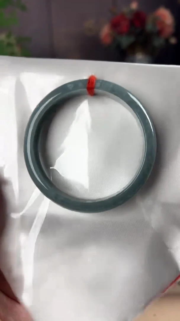 【闪购商品】翡翠手镯未镶嵌57圈口危料手镯