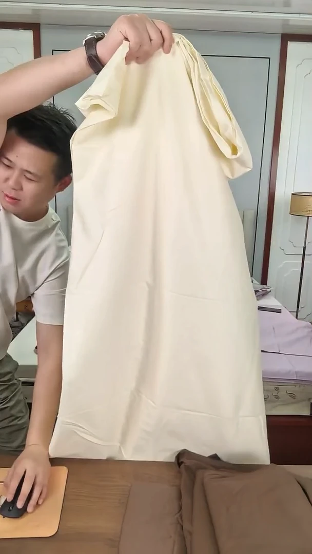 棉米黄全棉40支斜纹床单245*250cm