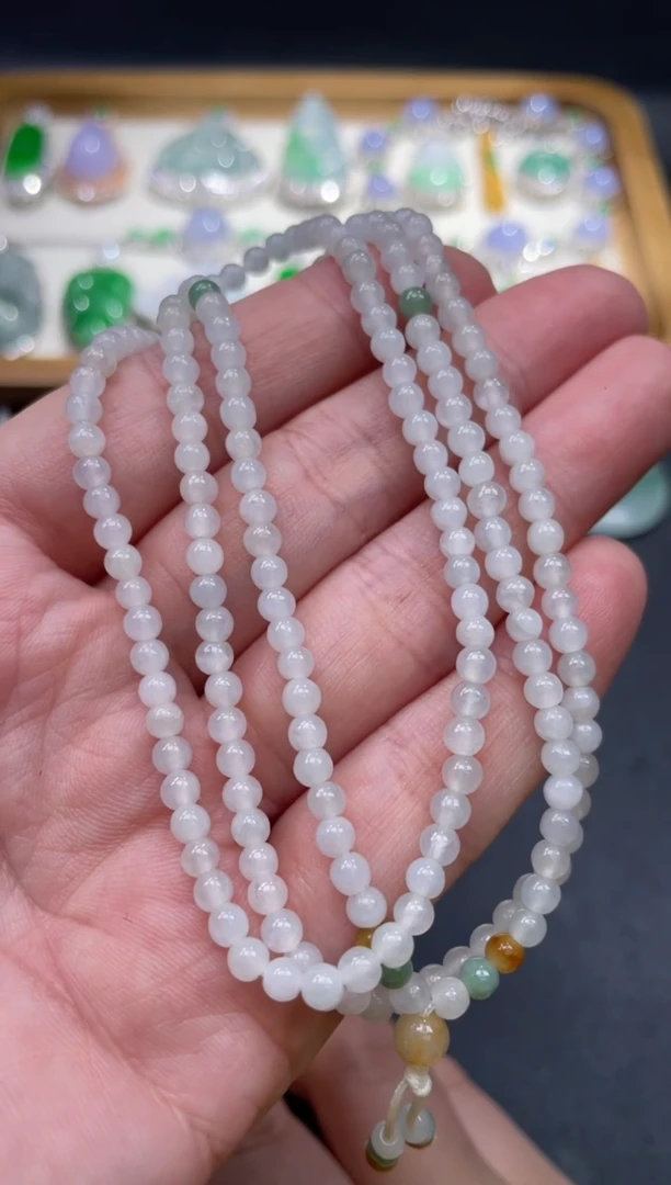 翡翠未镶嵌颈饰36.......