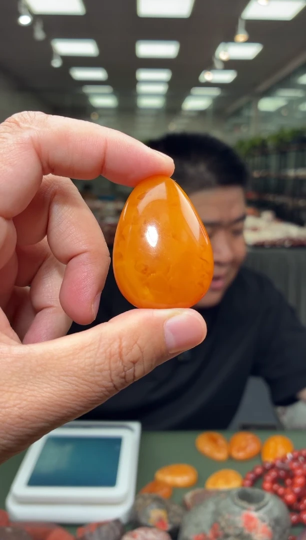 蜜蜡吊坠(不含链)未镶嵌横*一个