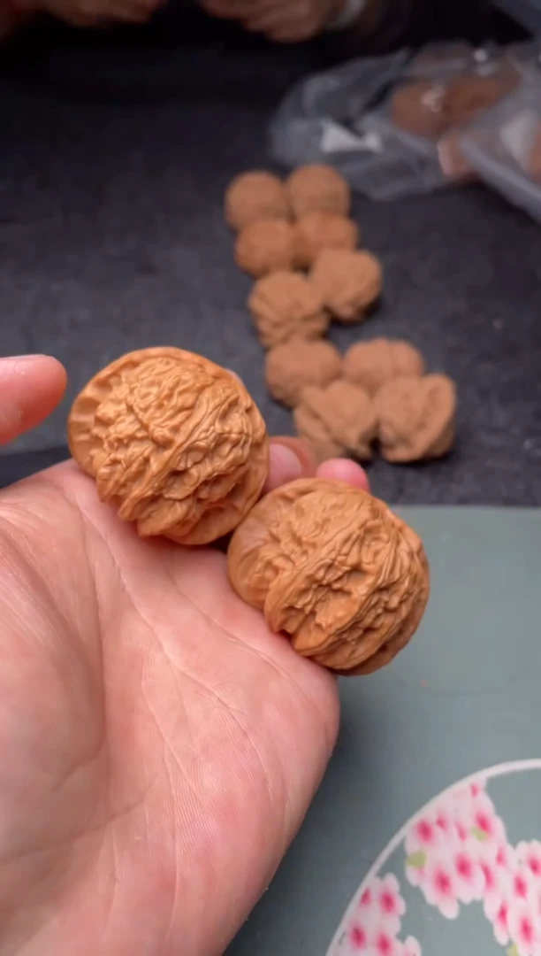 把件文玩核桃a289    白狮子 42尺