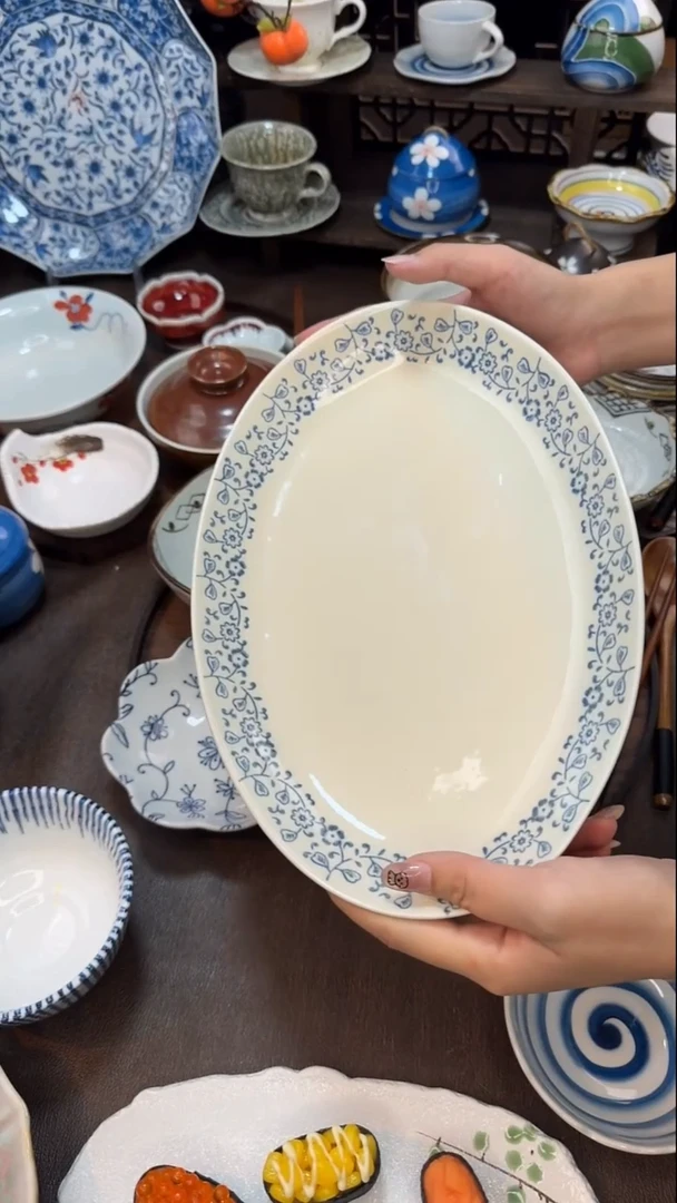 瓷青花鱼盘（微瑕）