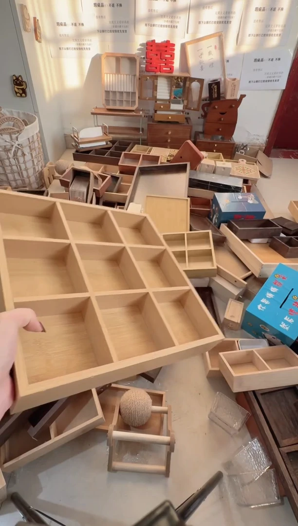 原木色九宫格微瑕拍下不退不换无售后