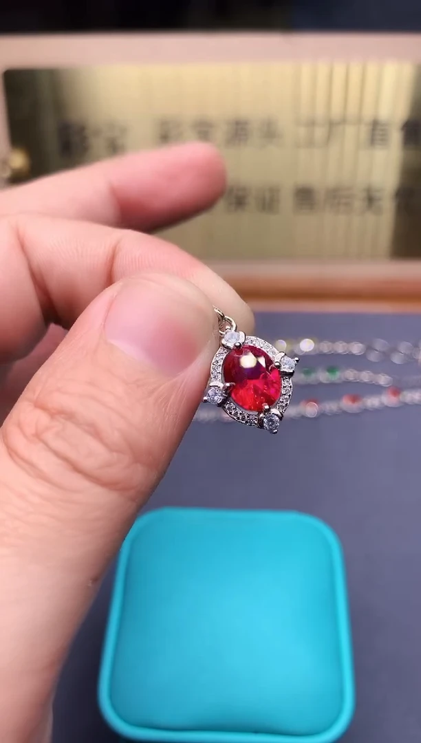 【闪购商品】红宝石颈饰银S925镶嵌........