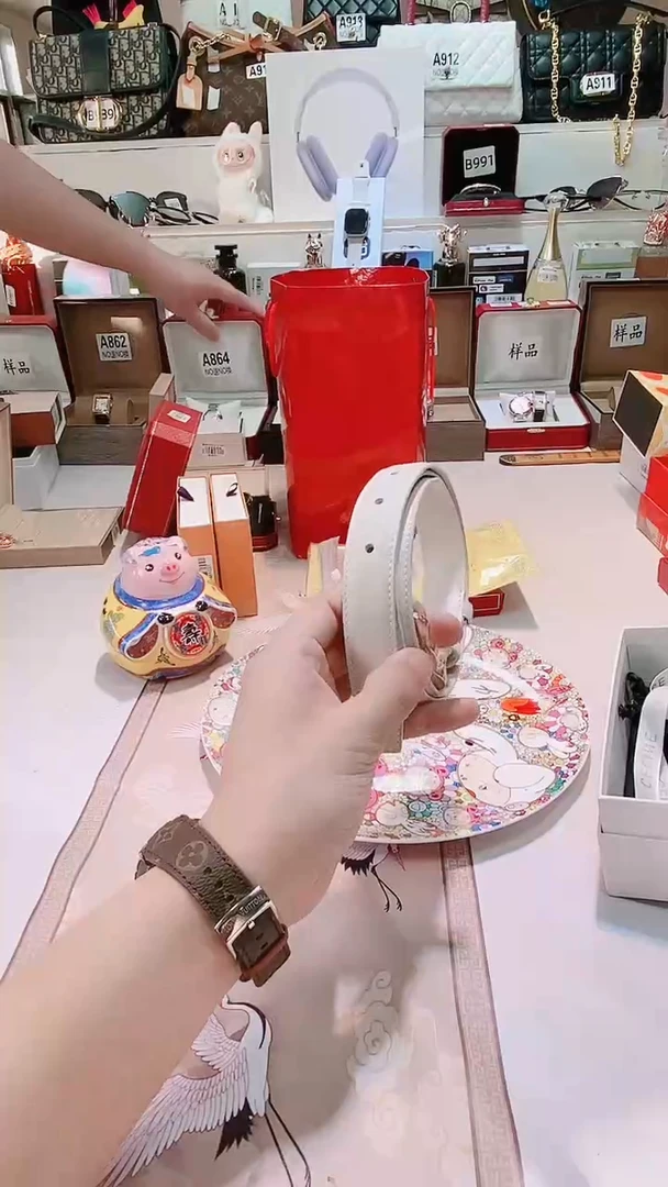 瓷片瓷器 库房到期 全部地板价@@1