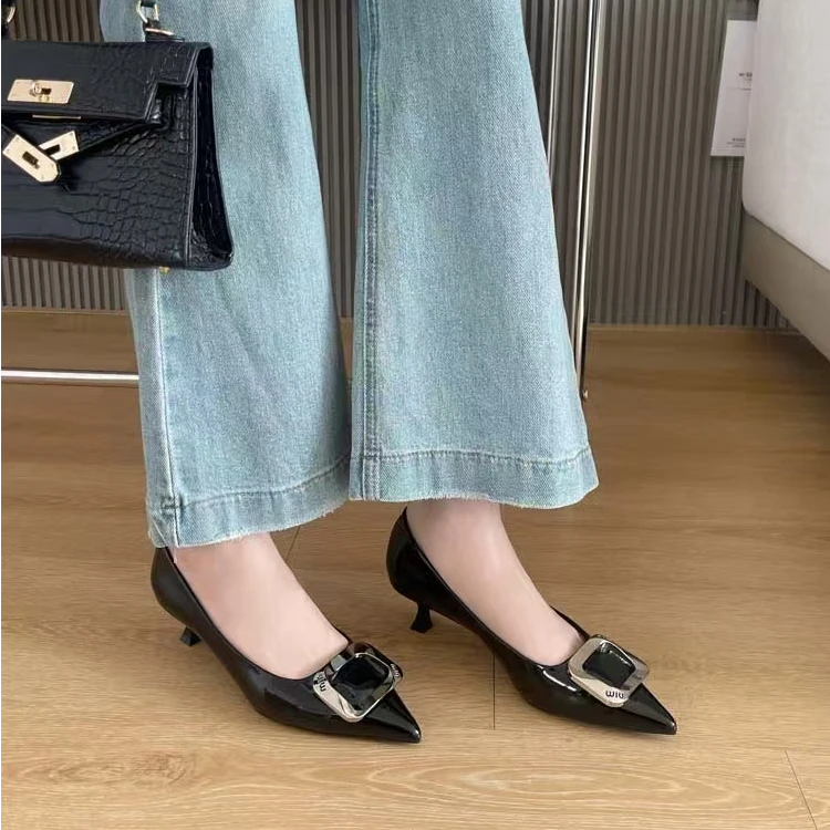 88150  新款舒适浅口细跟百搭单鞋