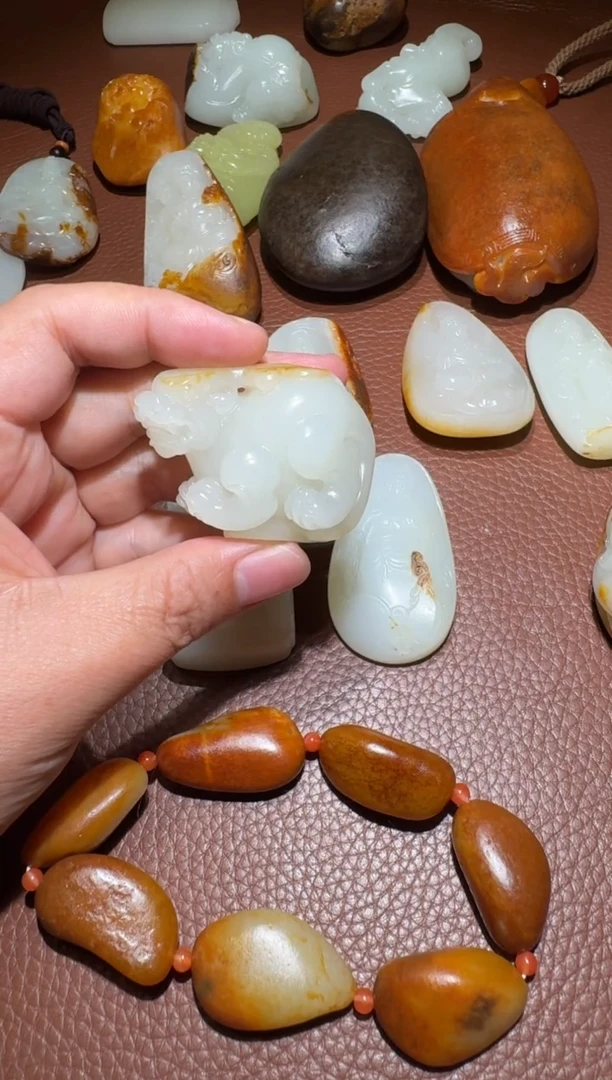 未镶嵌和田玉挂件王*和田玉