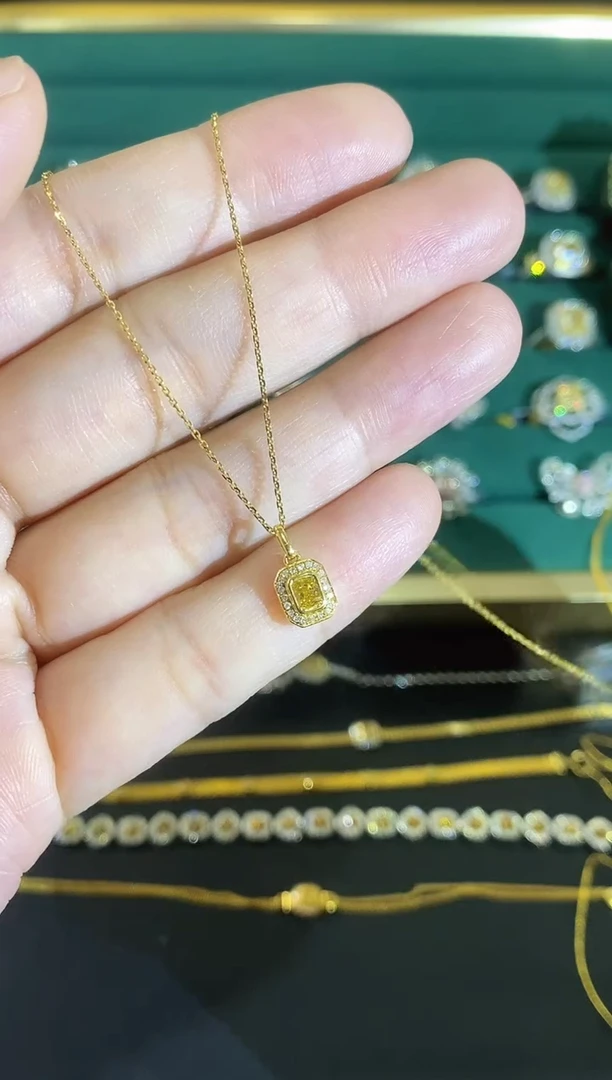 18K金镶嵌项链钻石111