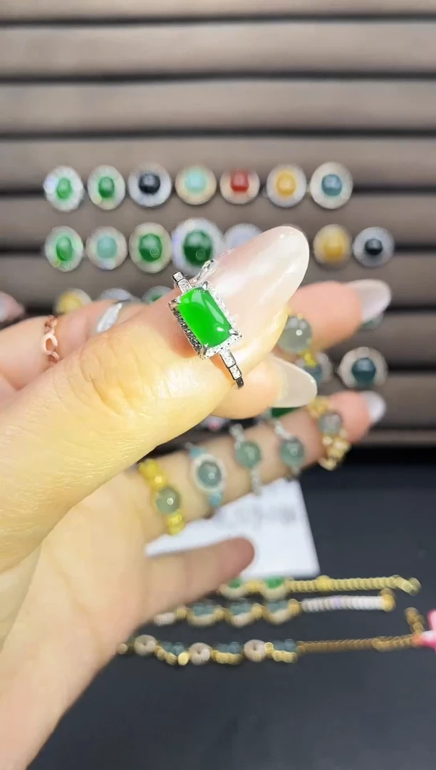 银S925镶嵌戒指翡翠111