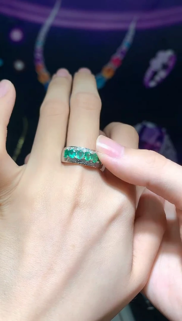 祖母绿戒指银S925镶嵌戒指