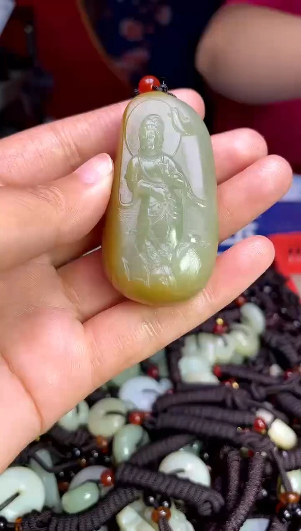 未镶嵌和田玉挂件1