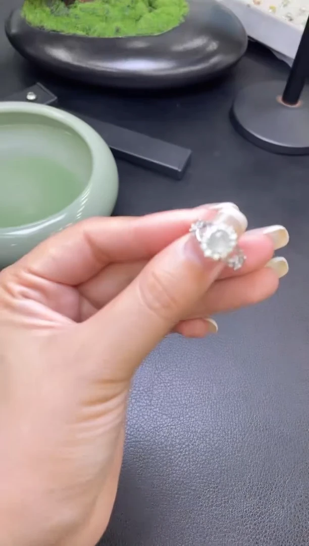 翡翠戒指银S925镶嵌戒指