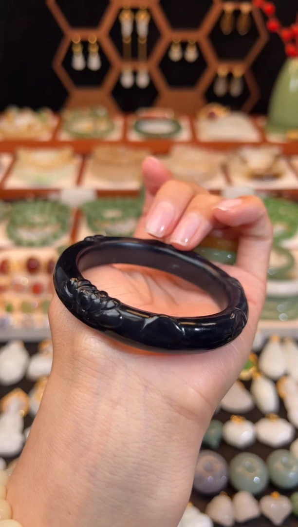 和田玉手镯未镶嵌53