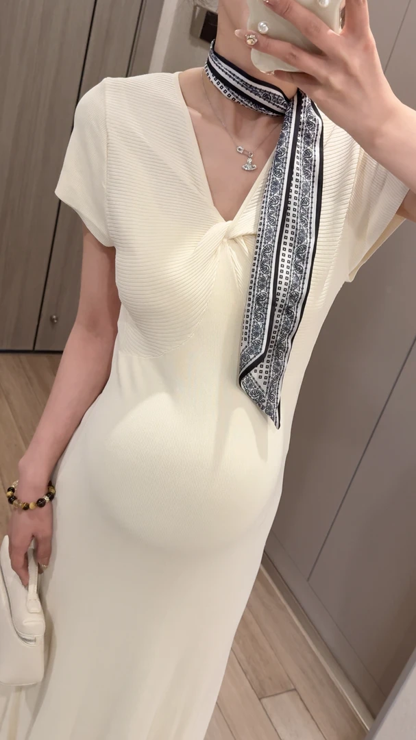 辣妈孕妇连衣裙夏季新品显瘦法式性感针织孕妇打底长款连衣裙